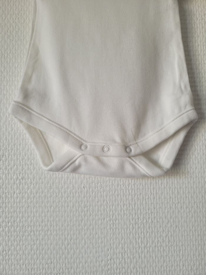 Body mixte C&A 1 mois TBE - photo numéro 4