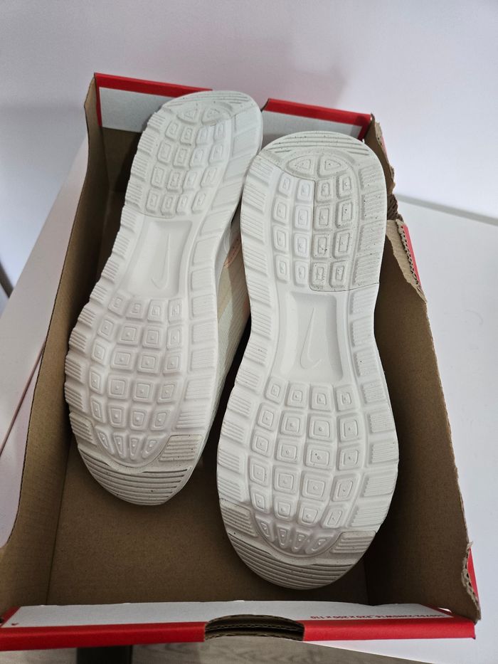 Nike air max nuaxis taille 39 neuves blanc rose - photo numéro 8