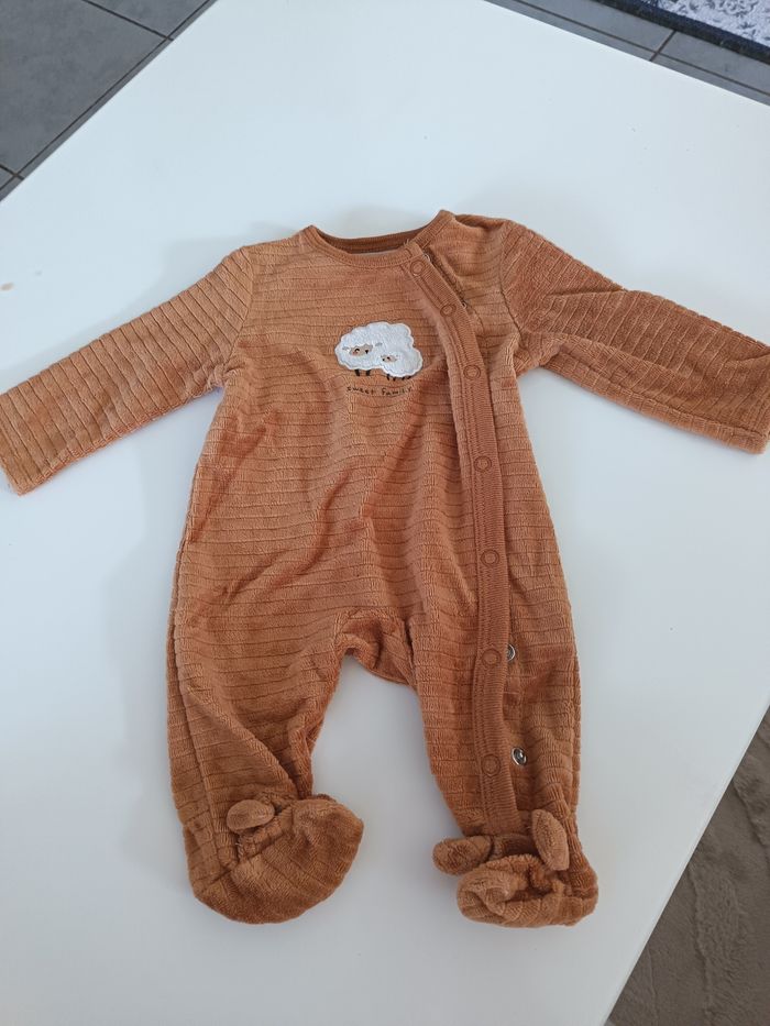 Lot pyjamas - photo numéro 2