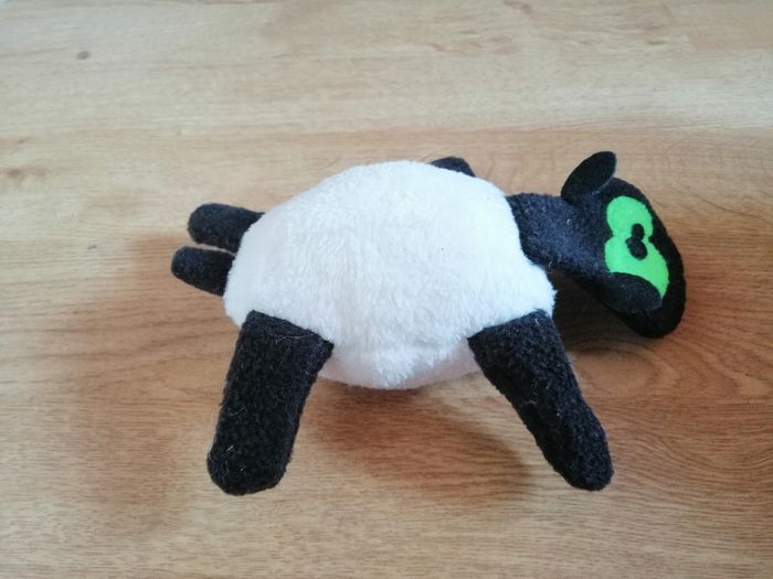 Peluche mouton noir - photo numéro 3