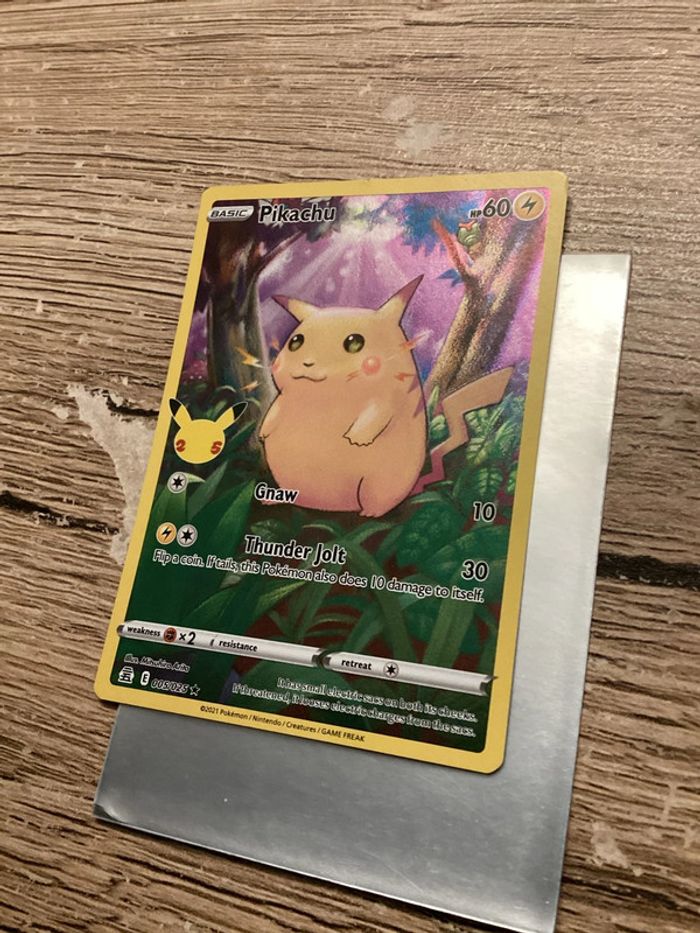 carte Pokémon pikachu 005/025 célébration anglaise - photo numéro 2