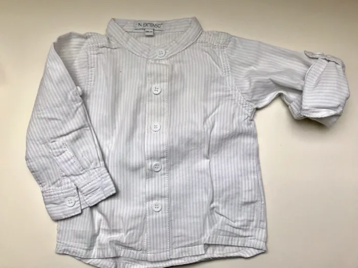 Lot pantalon, chemise, pull sans manche 6 mois - photo numéro 2