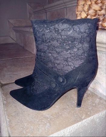 Chaussures talons noir très bon état 