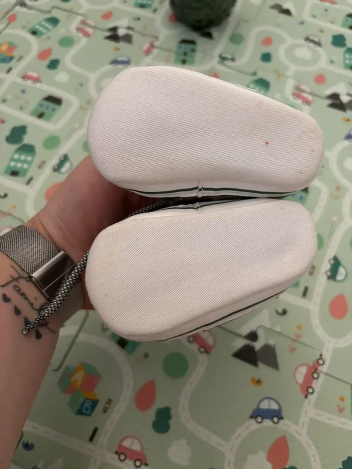 Chaussures bébé 6-9 mois - photo numéro 4