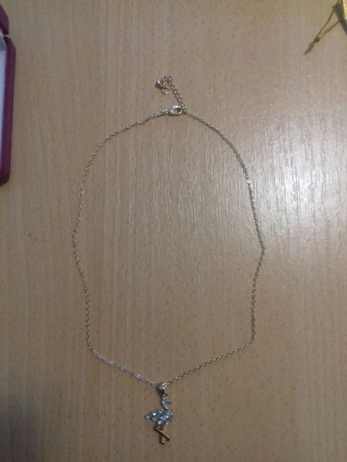 Collier et pendentif flamant rose avec sa boîte - photo numéro 2