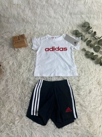 Ensemble short t-shirt taille 6-9 mois Adidas