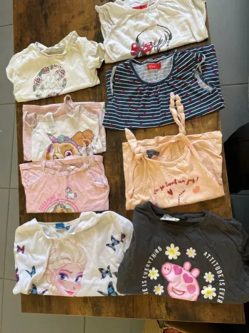Lot de 8 tee-shirts fille 4 ans