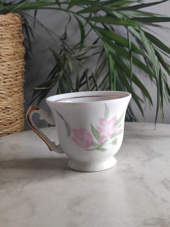 Tasse porcelaine fine