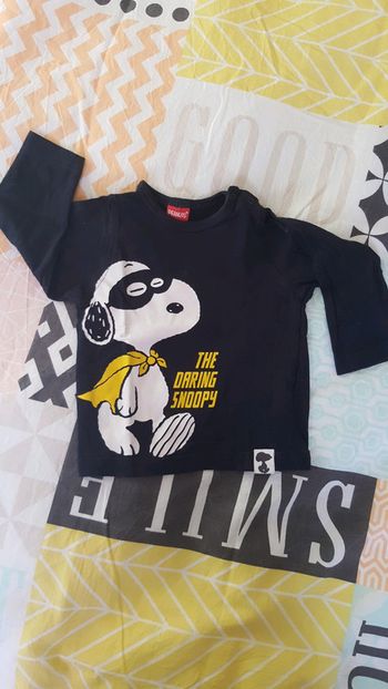 Tee-shirt snoopy taille 6 mois