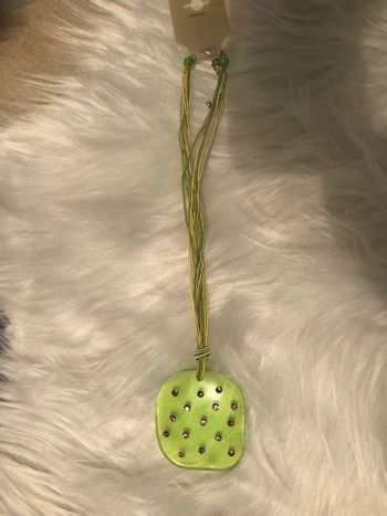 🌺 collier fantaisie pendentif résine carré vert et strass