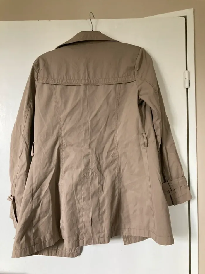 Trench beige - photo numéro 2