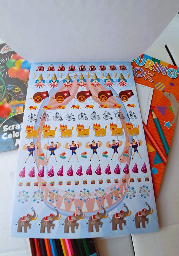 Lot activités - le cirque - NEUF - photo numéro 4