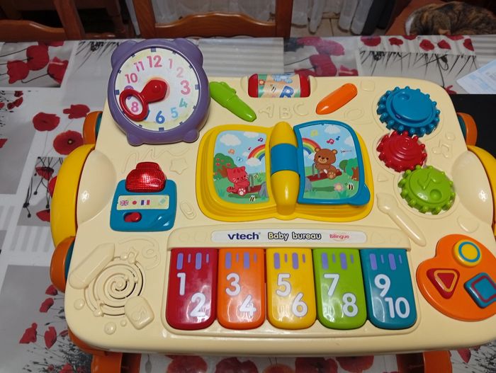 Mon bureau d'activité bilingue Vtech - photo numéro 3
