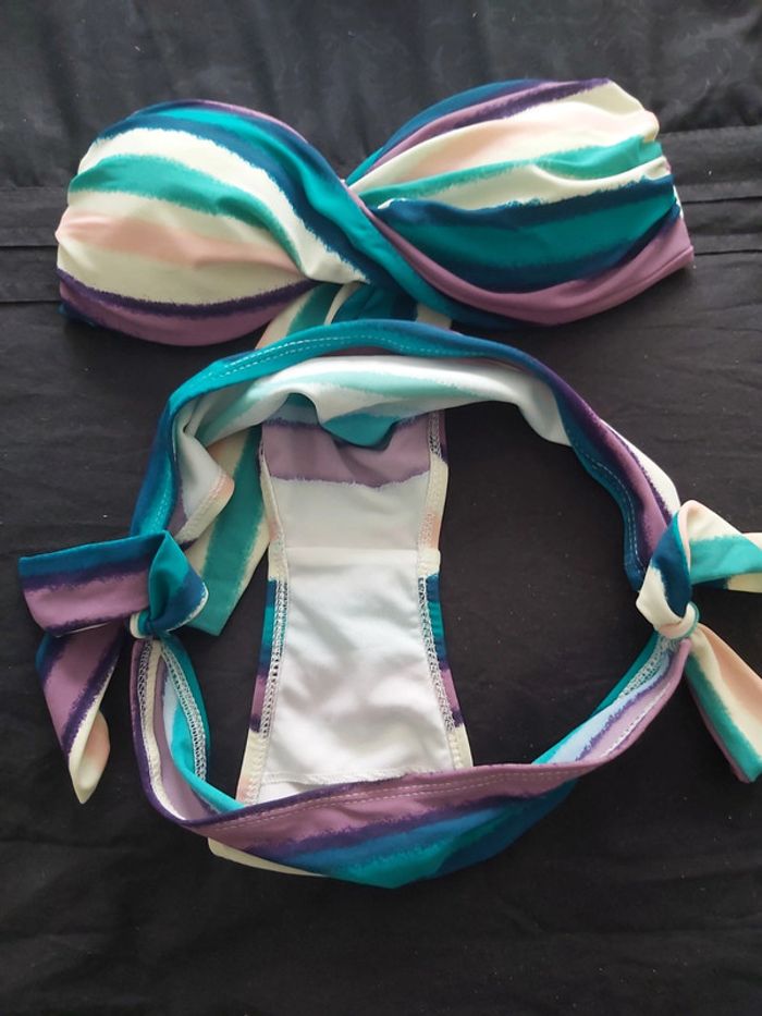 Maillot de bain 2 pièces avec coques et ajustable neuf (78) - photo numéro 3