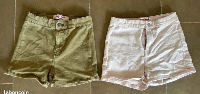 Lot 2 shorts taille 30 (10/12 ans) - photo numéro 2