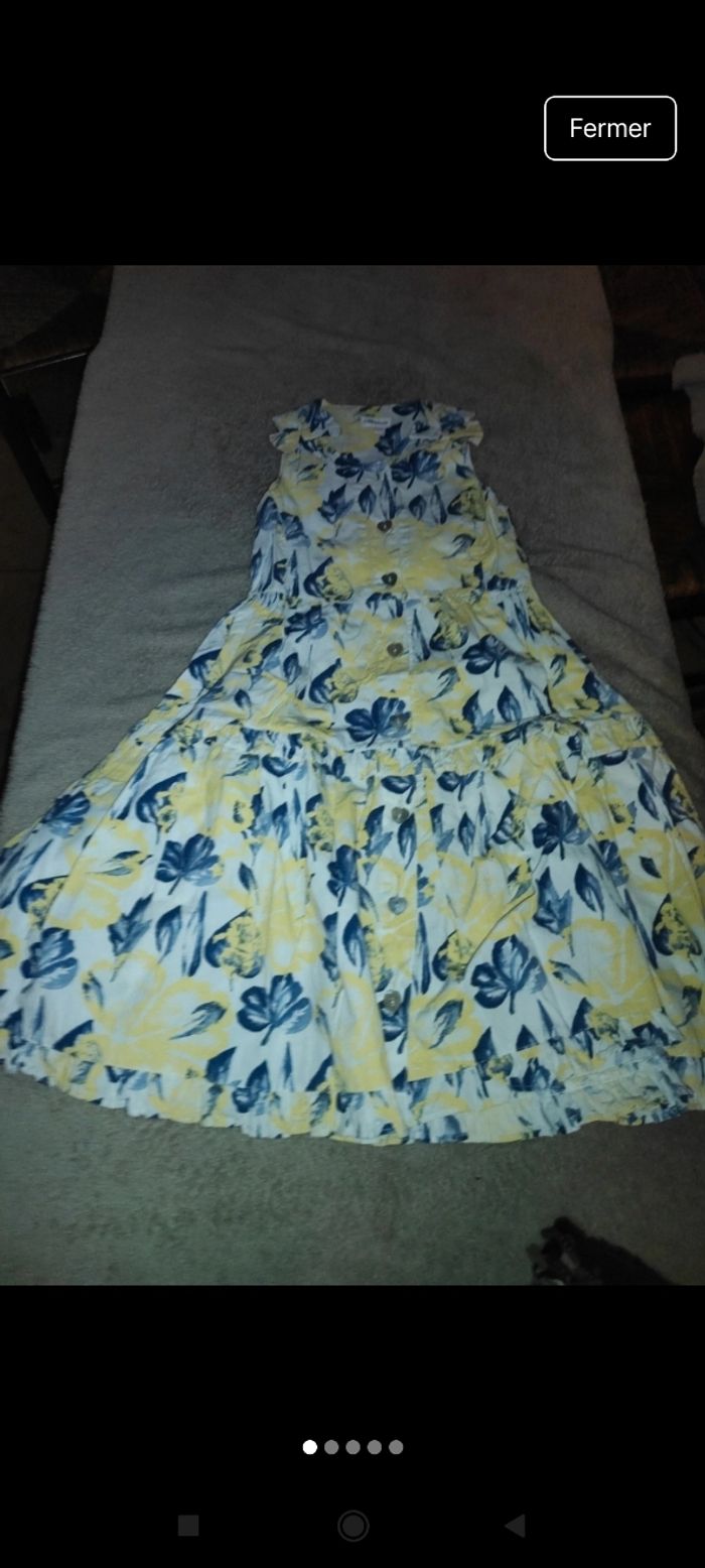 Très belle robe fille e26