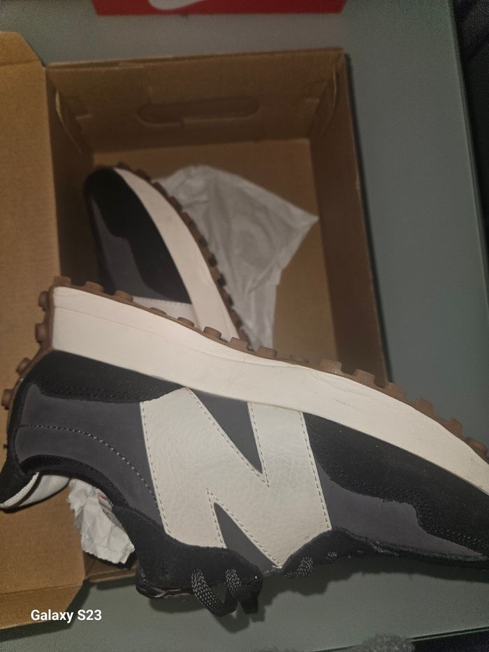 NEW BALANCE 327 - photo numéro 2