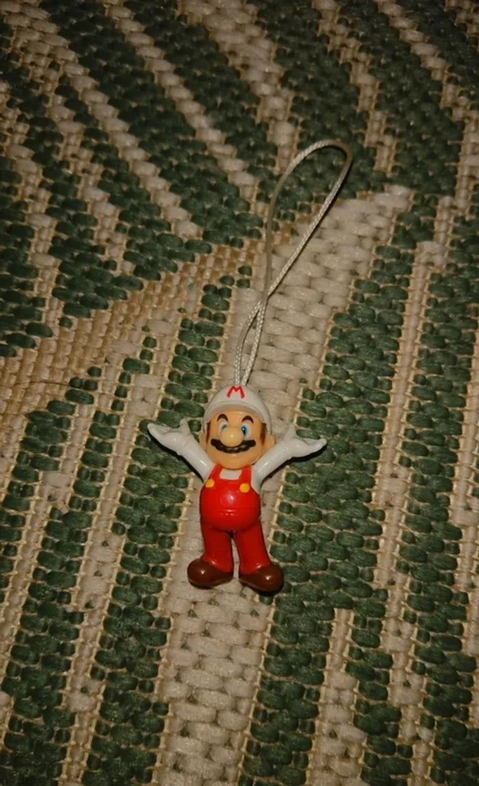 Figurine kinder Mario