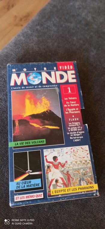 Cassette video Notre monde
