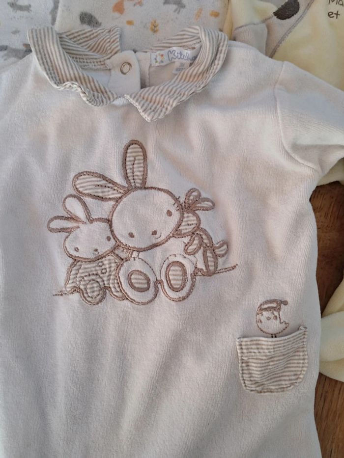 Lot 3 pyjamas/grenouillères 3 mois - photo numéro 2