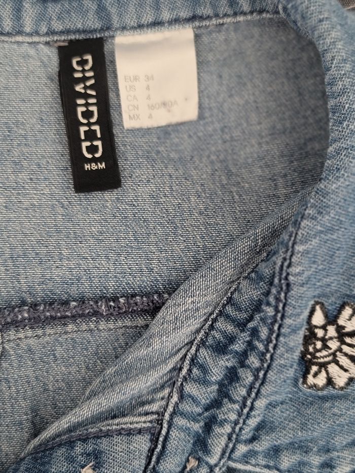 Robe en jeans à fleurs - photo numéro 5