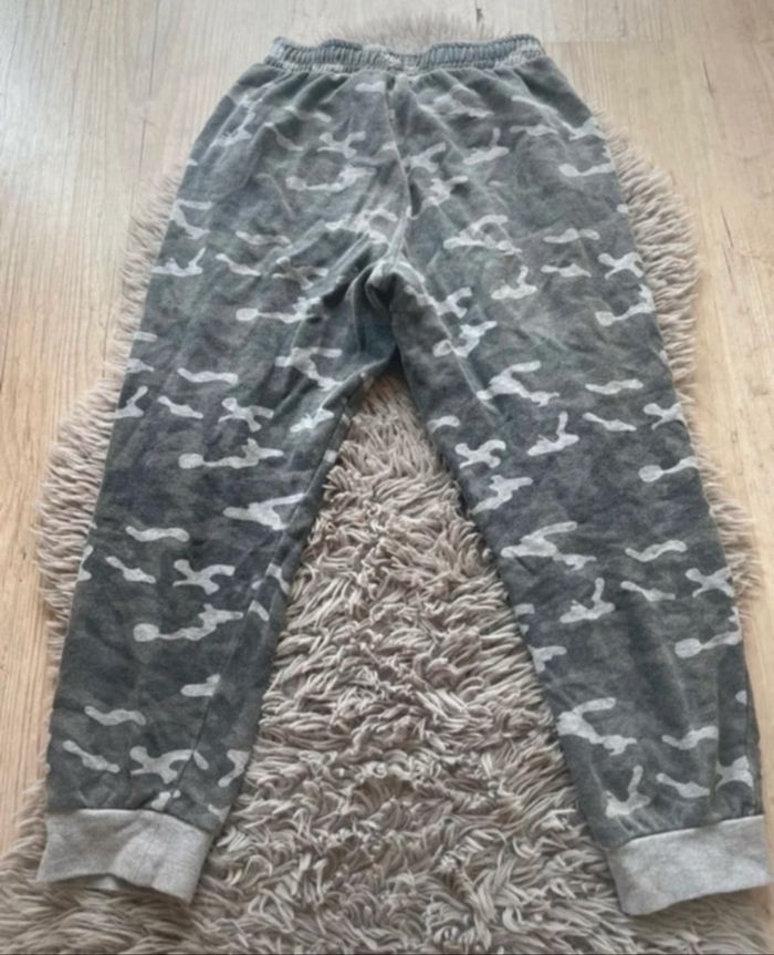 Lot de 2 joggings taille 8/10 ans - photo numéro 4
