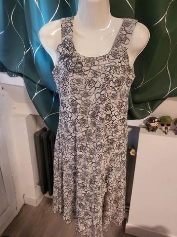 Magnifique robe femme 40 armand thiery