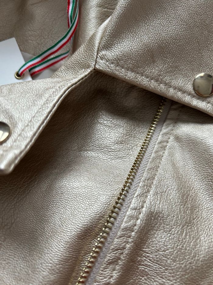 Blouson doré - photo numéro 3