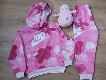 Pull et survêtement nike fille