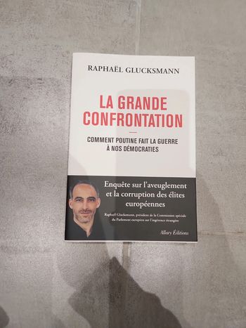 Livre : La grande confrontation