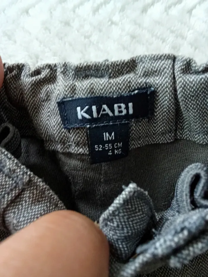 Pantalon garçon ⭐ très bon état ⭐ Taille 1 mois ⭐ Kiabi - photo numéro 2
