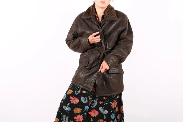 Adorable manteau vintage 80's en cuir motif léopard sur le col (#240488) - photo numéro 4