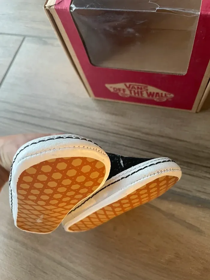 Baskets - Chaussons Vans size 3 (3-6 mois) - photo numéro 7