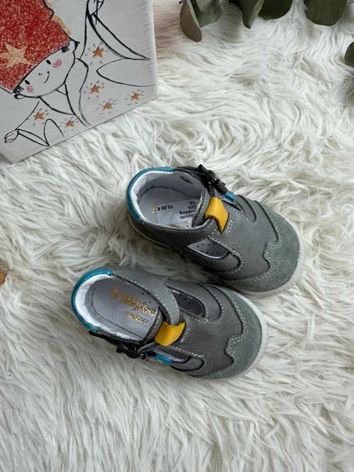 Paire de sandales Babybotte taille 18 - photo numéro 4