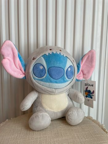 Peluche Disney Stitch requin 🦈