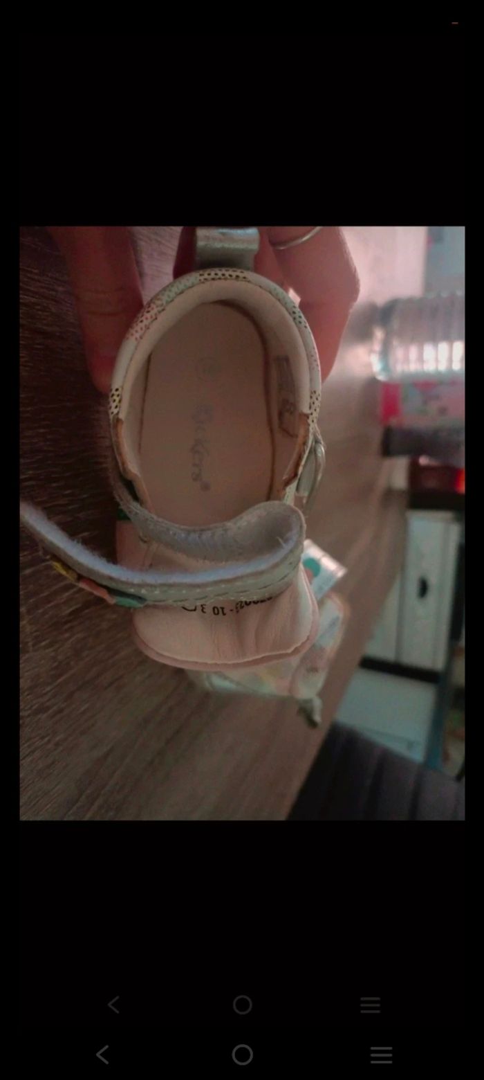 Chaussure neuve juste petit défaut - photo numéro 2