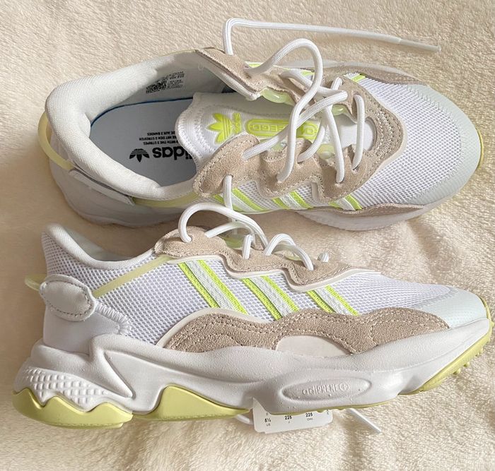 Baskets Adidas Ozweego Pointure 36
