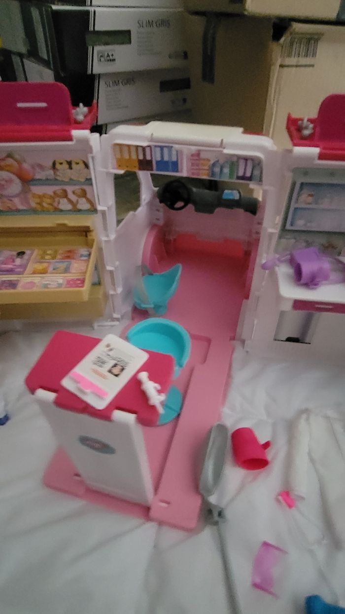Ambulance barbie - photo numéro 10
