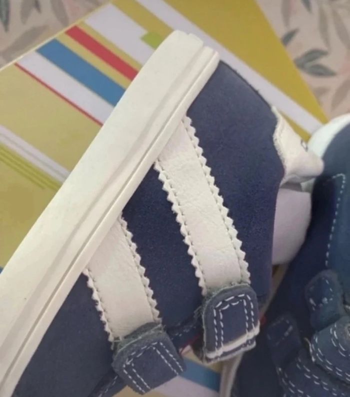 Baskets Balducci en cuir marine pointure 22 Neuves - photo numéro 3