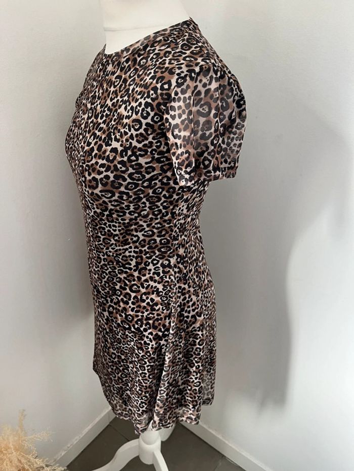Robe cintrée motif léopard Stradivarius S - photo numéro 4