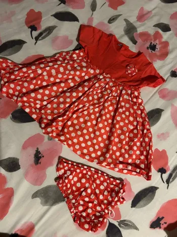 Robe a pois avec culotte
