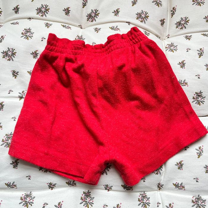 Short rouge 18 mois Z - photo numéro 4