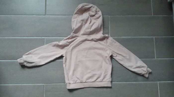 Sweat a capuche rose Kiabi 6 ans - photo numéro 2