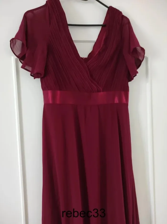 Robe de cérémonie en double V rouge bordeaux taille M - photo numéro 3