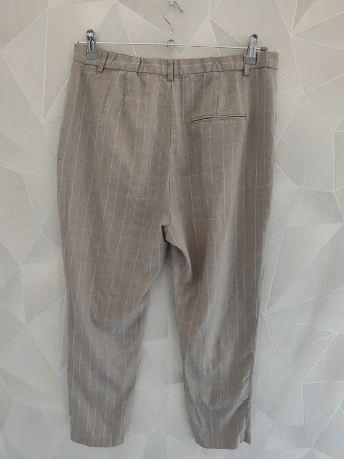 Pantalon beige - photo numéro 3