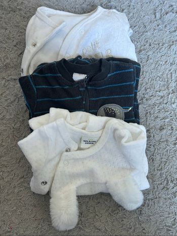 Lot 3 pyjamas