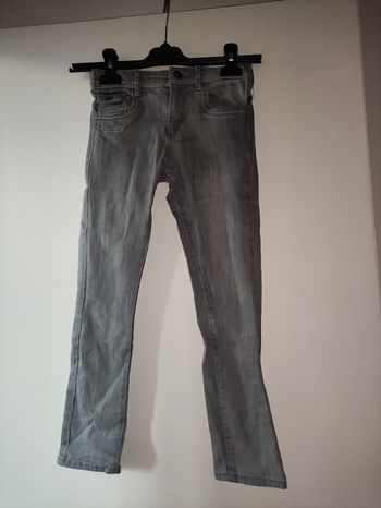 Jean Okaïdi taille 7 ans