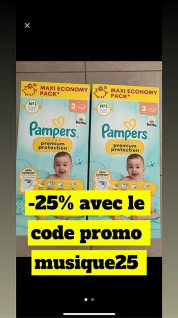 Deux paquets de couches Pampers premium taille 3