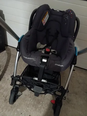 Poussette bébé confort