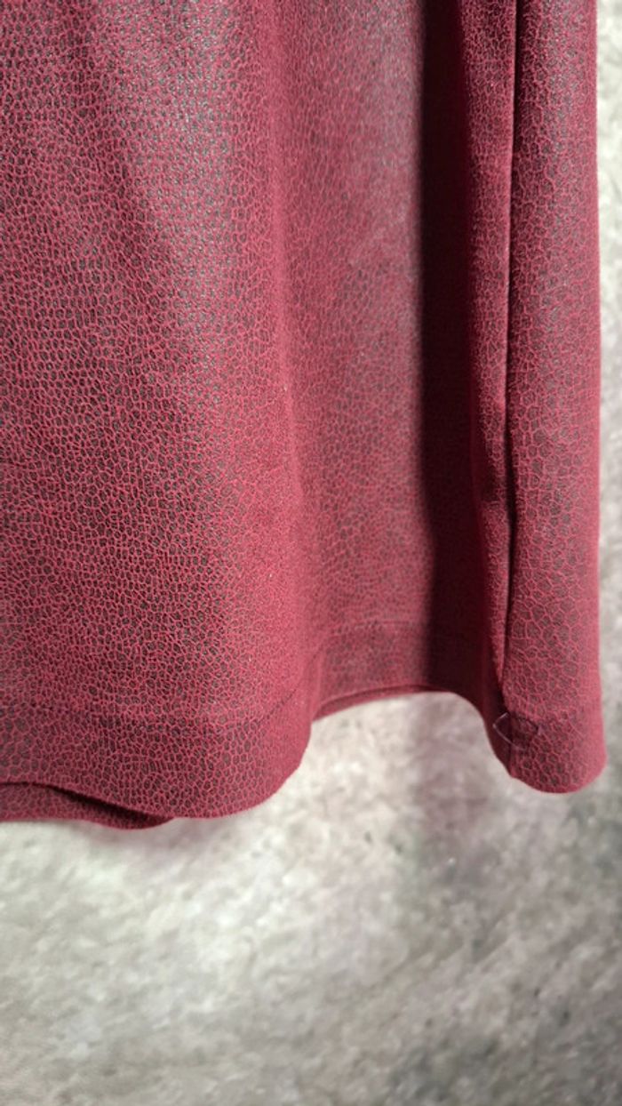 Robe douce bordeaux effet peau reptile - photo numéro 7